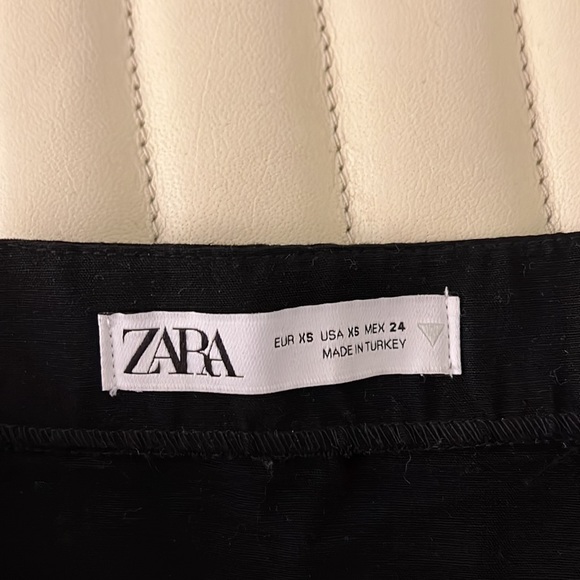 Zara linen blend black mini skirt with buttons! - Picture 6 of 7